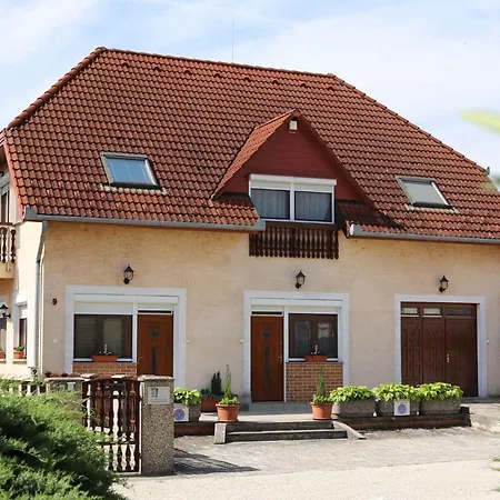 Appartement In Heviz/balaton 18893 *